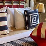Stratos Artdeco House אורחן 4*