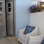 Stratos Artdeco House אורחן 4*