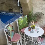 Stratos Artdeco House קאלאבסוס