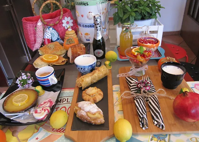 Stratos Artdeco House 4*