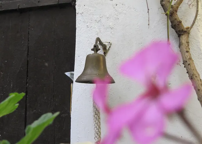 Stratos Artdeco House