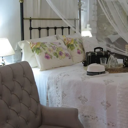 Inn Stratos Artdeco House