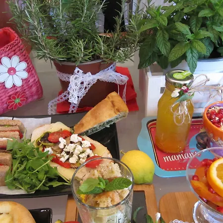 Stratos Artdeco House Inn 4*