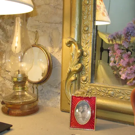 Stratos Artdeco House Inn