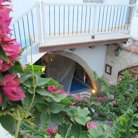 Stratos Artdeco House بيت ريفي