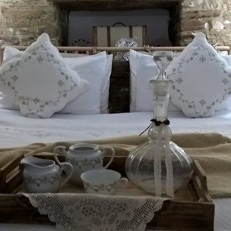 Stratos Artdeco House