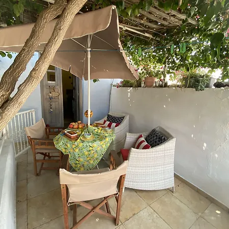 Stratos Artdeco House 4*