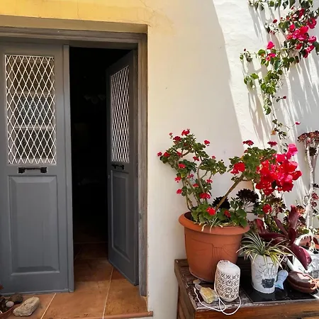 Stratos Artdeco House Καλαβασός