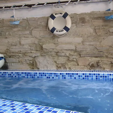 Stratos Artdeco House 4*