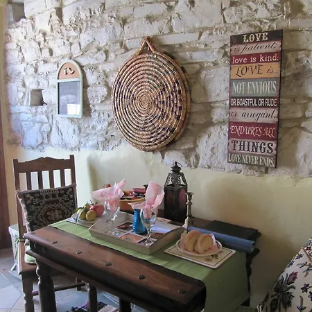 Stratos Artdeco House