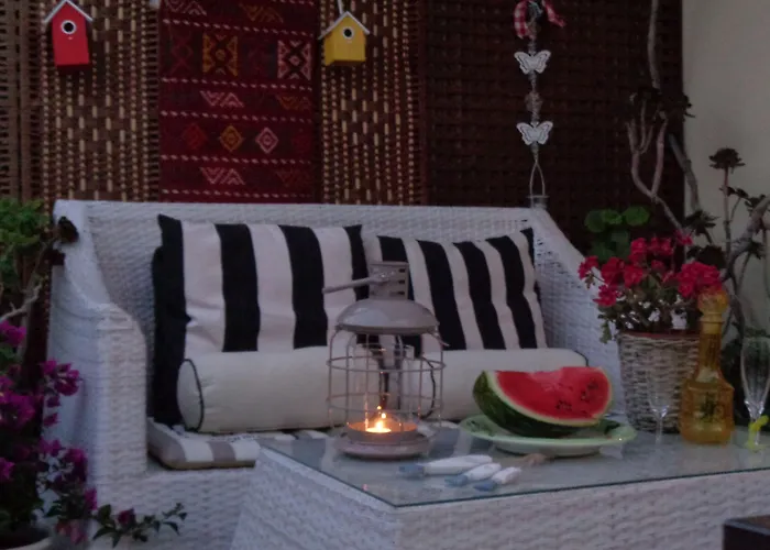 Stratos Artdeco House 4*